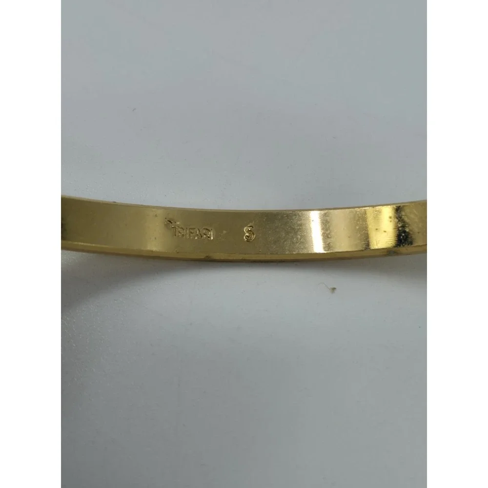 Trifari vintage crown